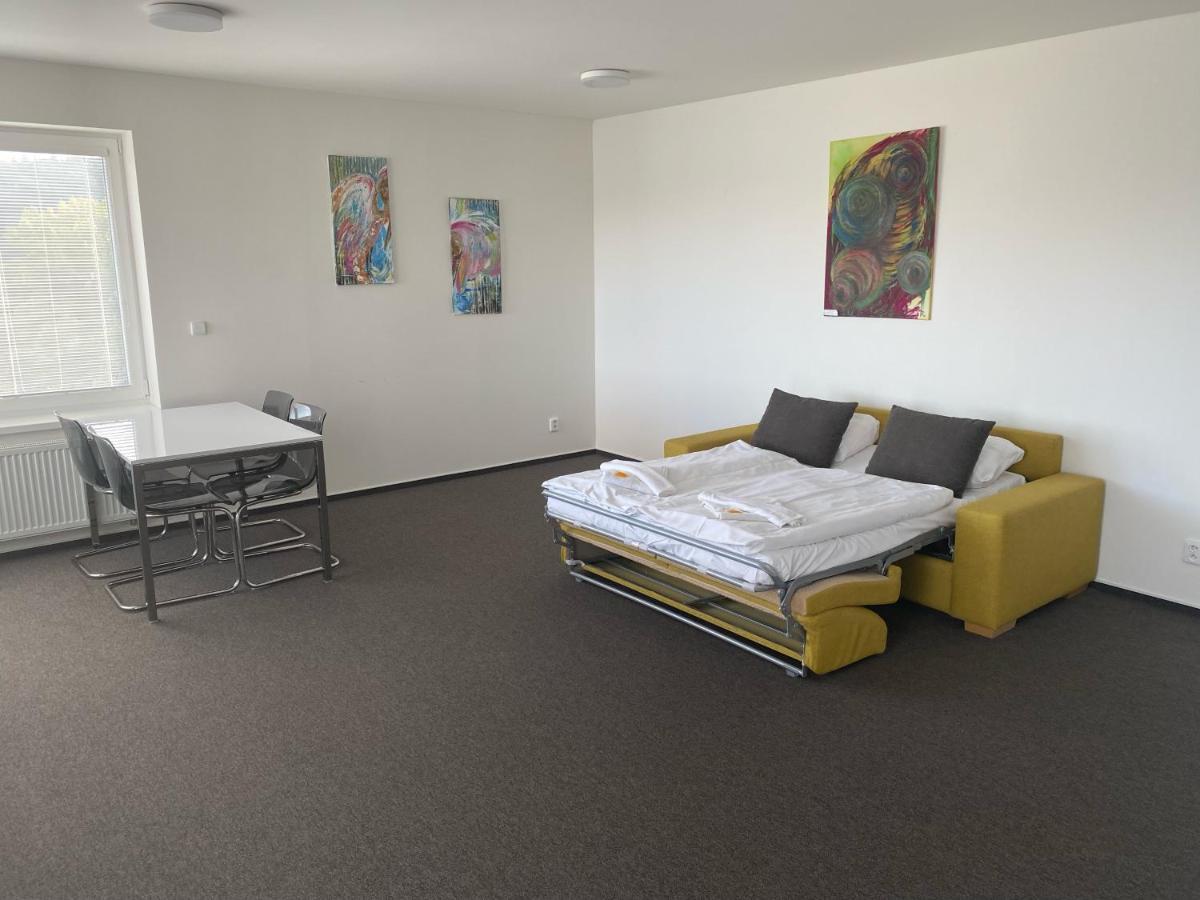 Hotel Rakovec Brno Dış mekan fotoğraf
